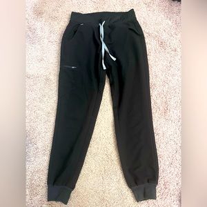 Size S figs joggers